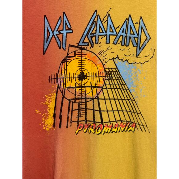 Old Navy Def Leppard “Pyromania” Dip-Dye Band Tee Unisex L Orange→Yellow Graphic - Picture 3 of 8
